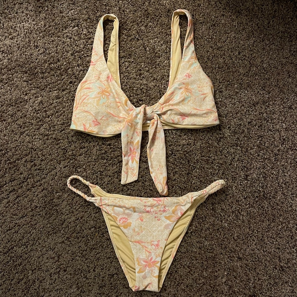O’neill Tropical Print Bikini Set
